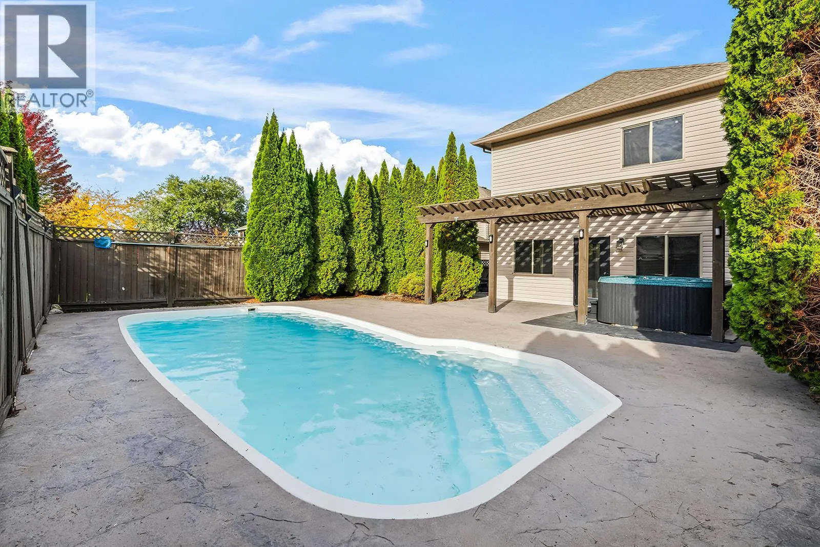 541 Quartz Crescent