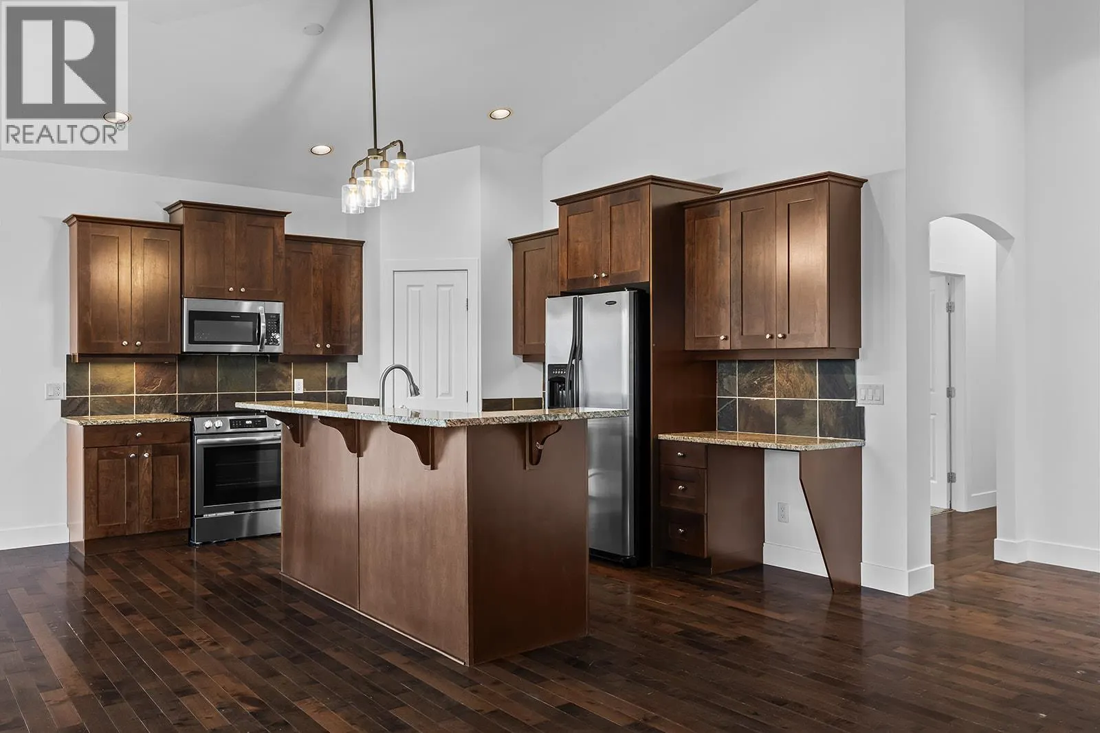 541 Quartz Crescent