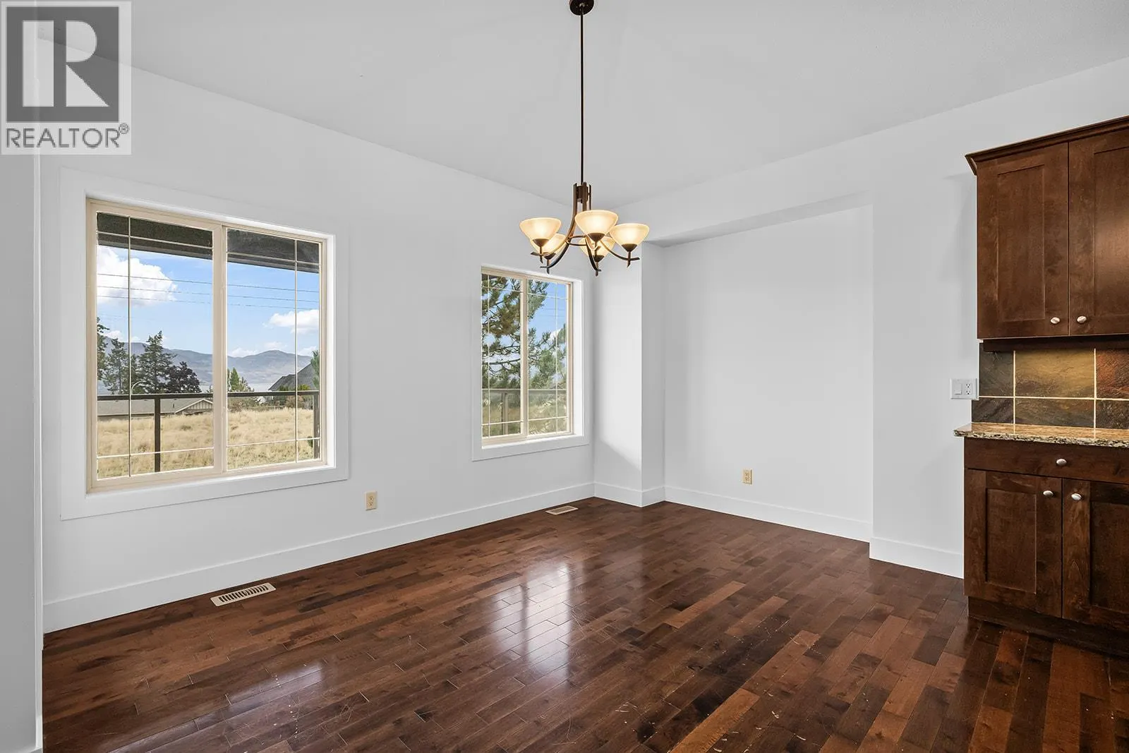 541 Quartz Crescent