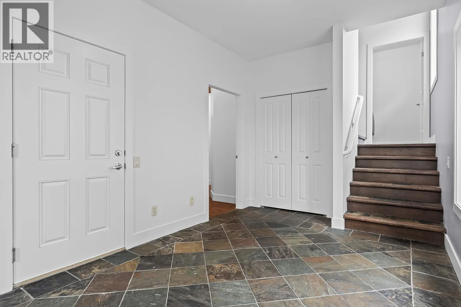541 Quartz Crescent