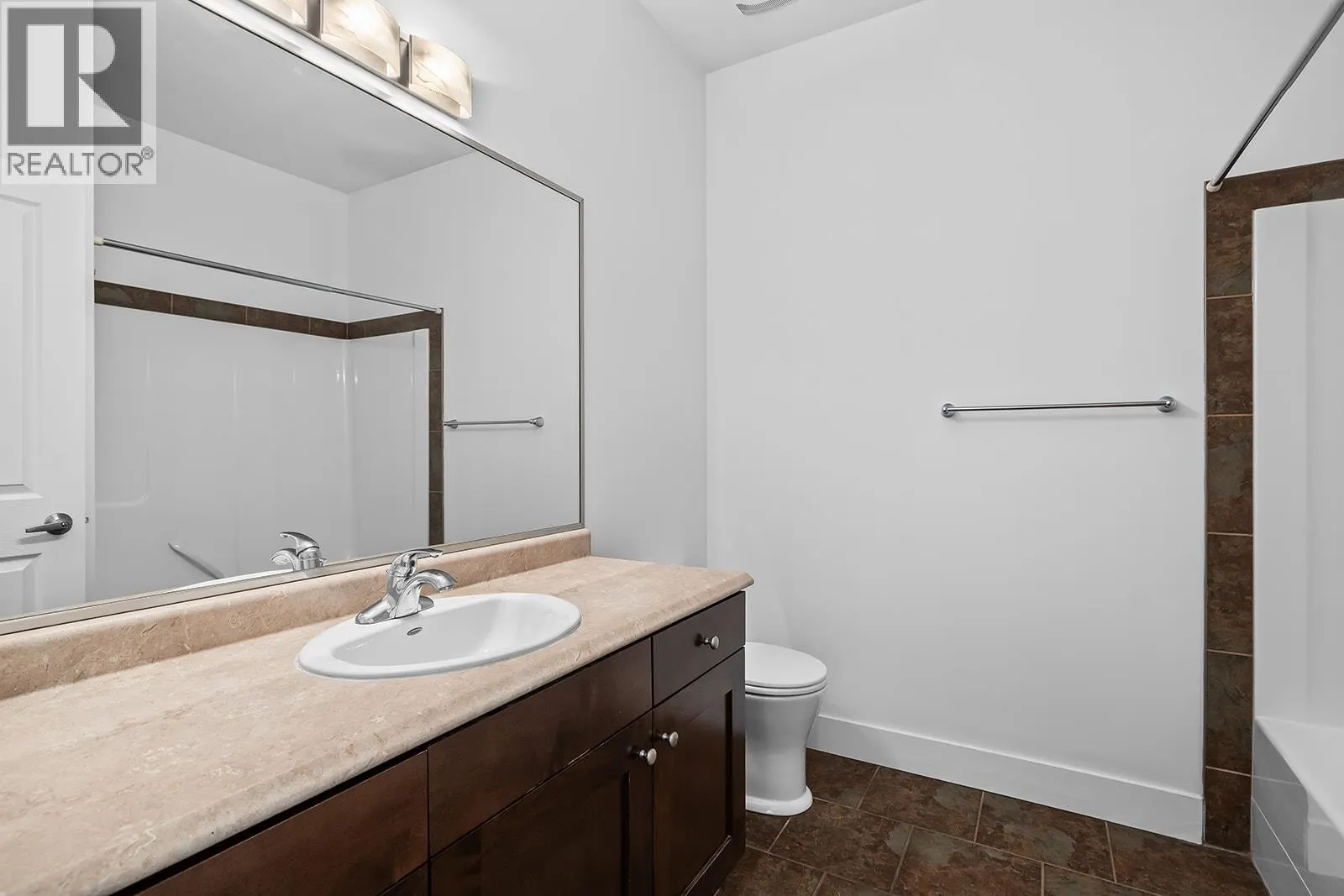 541 Quartz Crescent