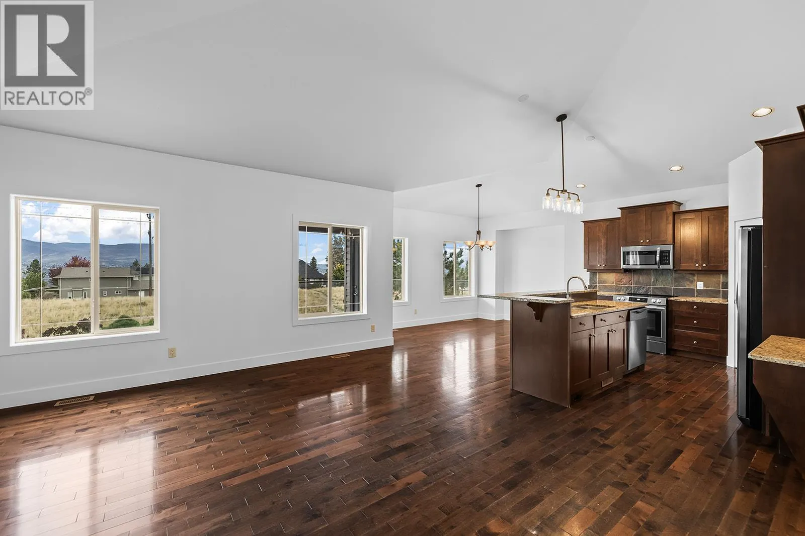 541 Quartz Crescent