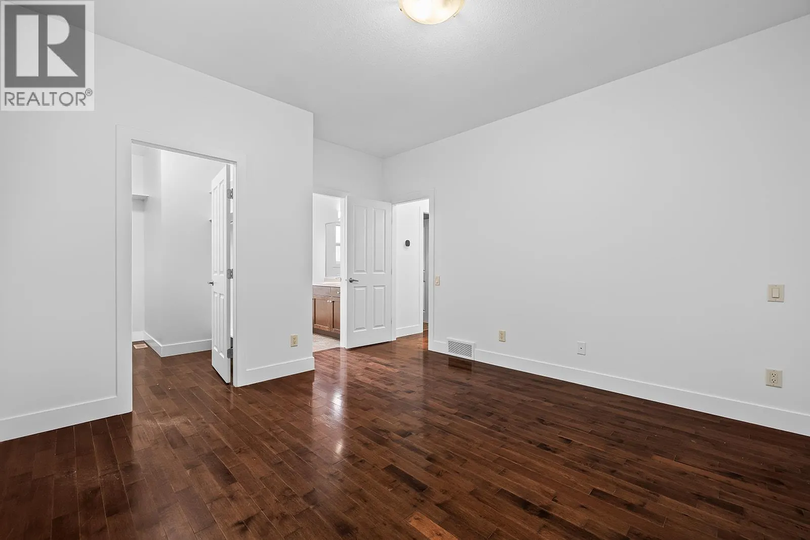 541 Quartz Crescent