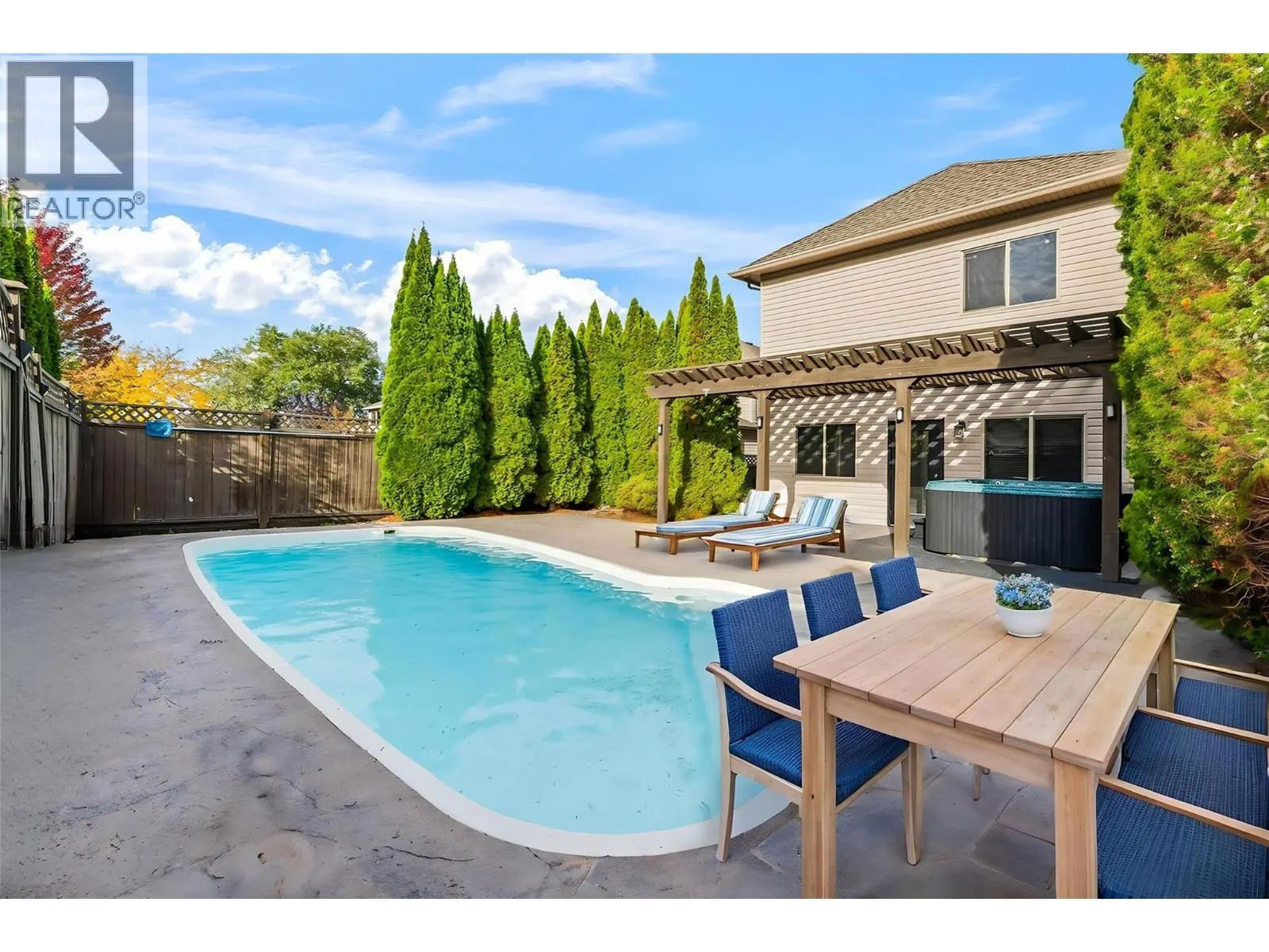 541 Quartz Crescent