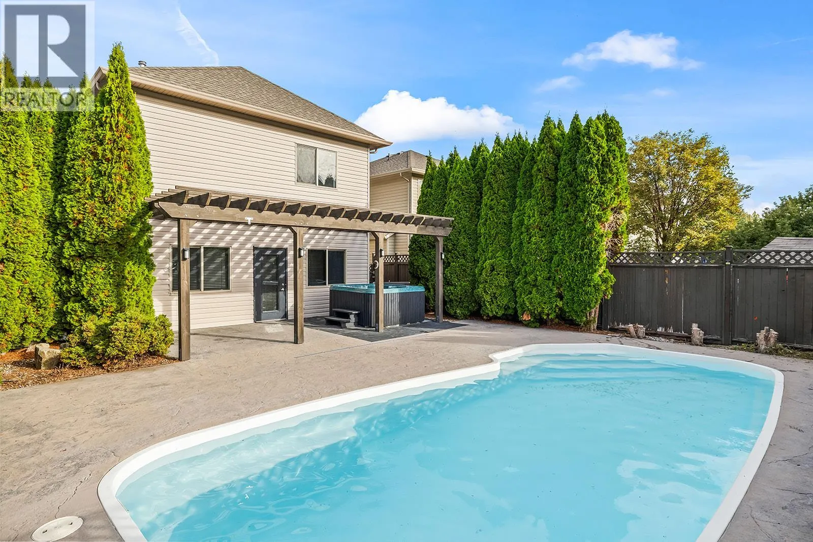 541 Quartz Crescent