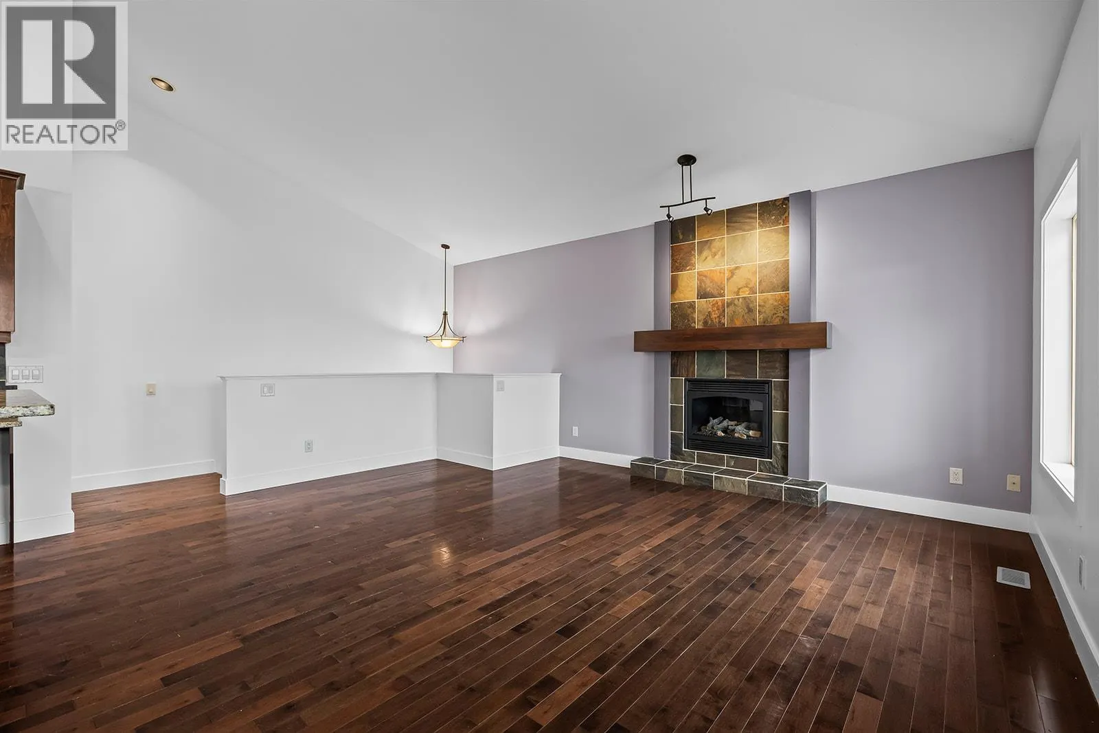 541 Quartz Crescent