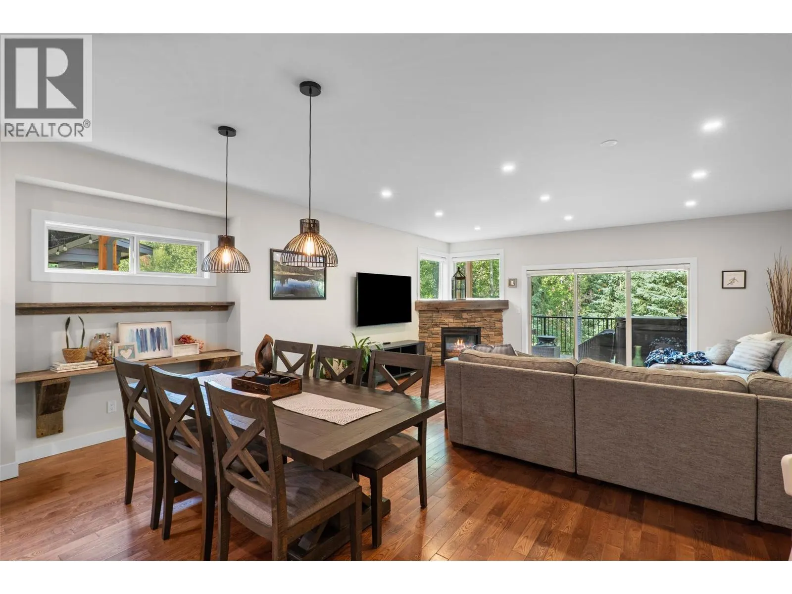 1324 BURFIELD Drive
