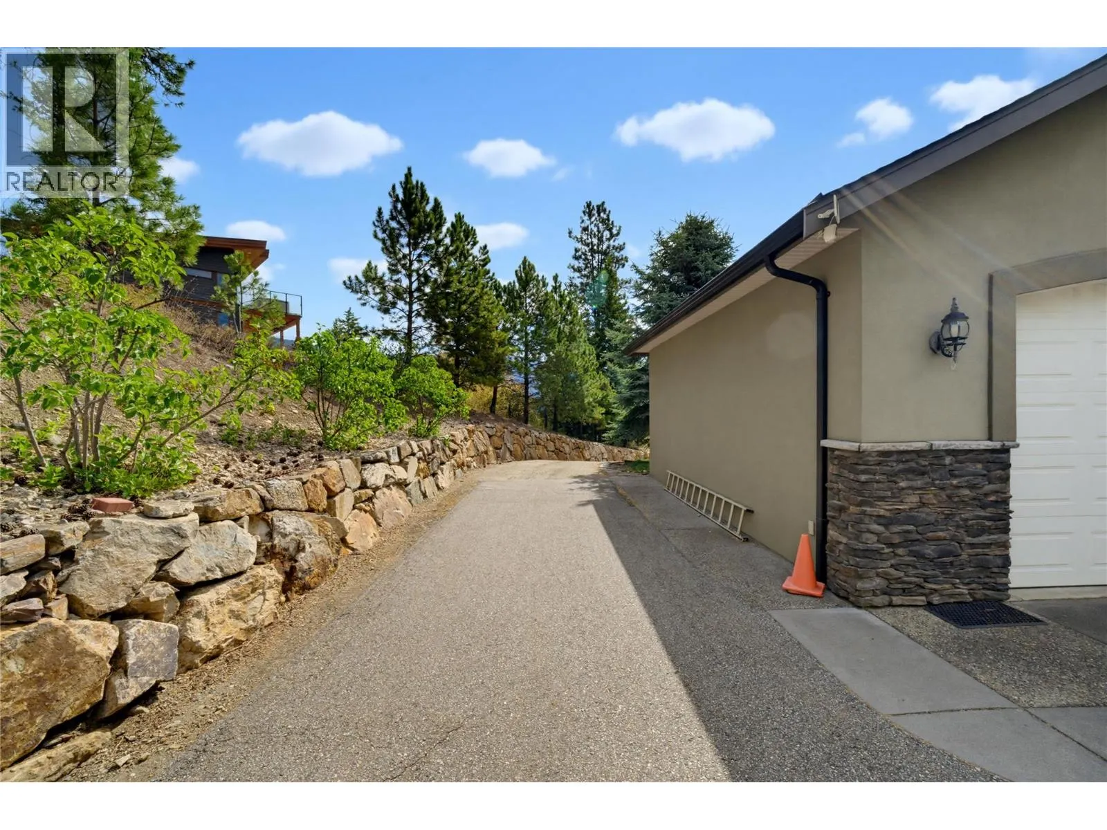 2708 Sunridge Place