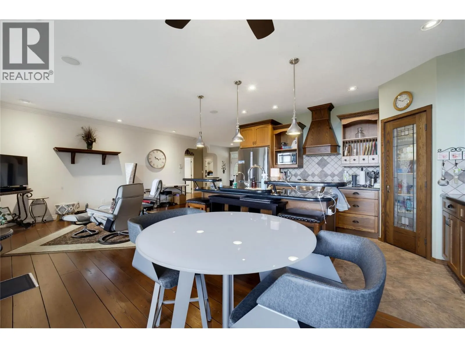 2708 Sunridge Place
