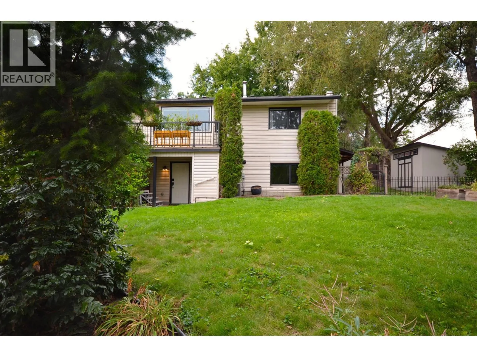 65 Sarsons Place