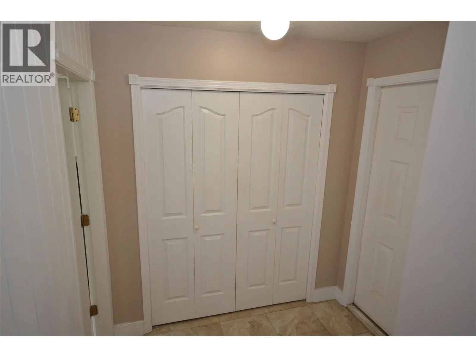 65 Sarsons Place