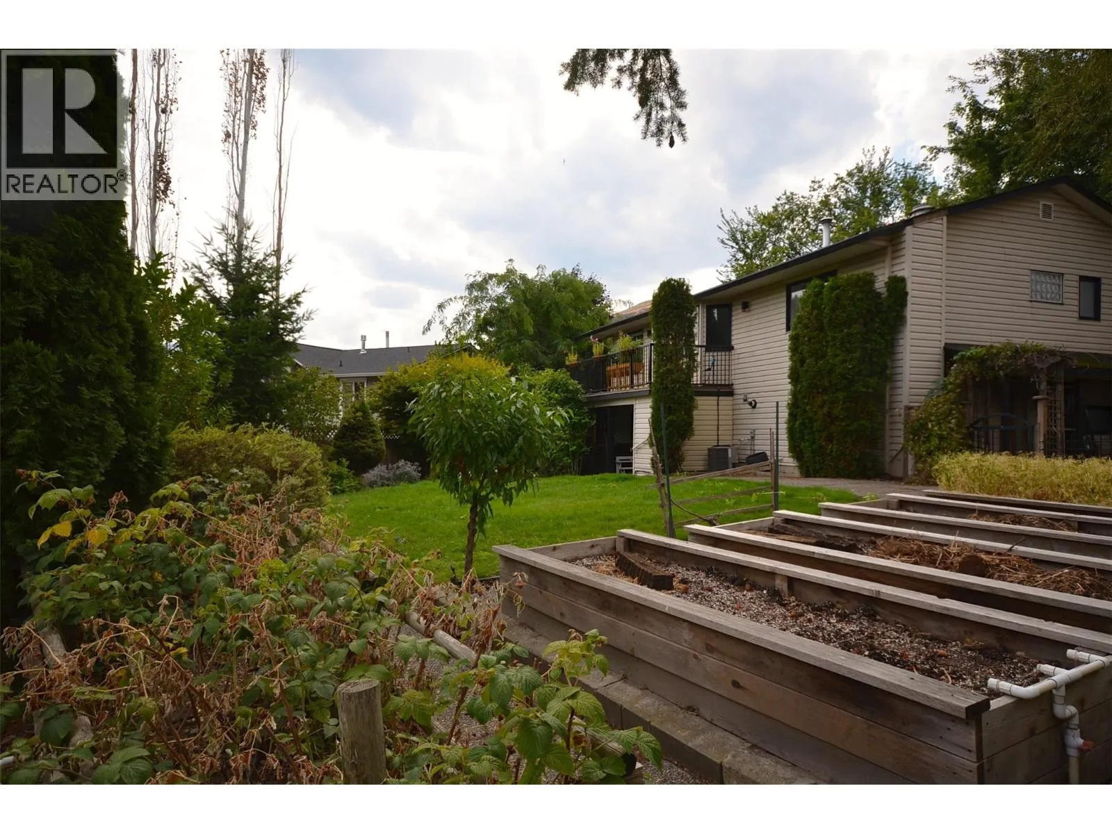65 Sarsons Place