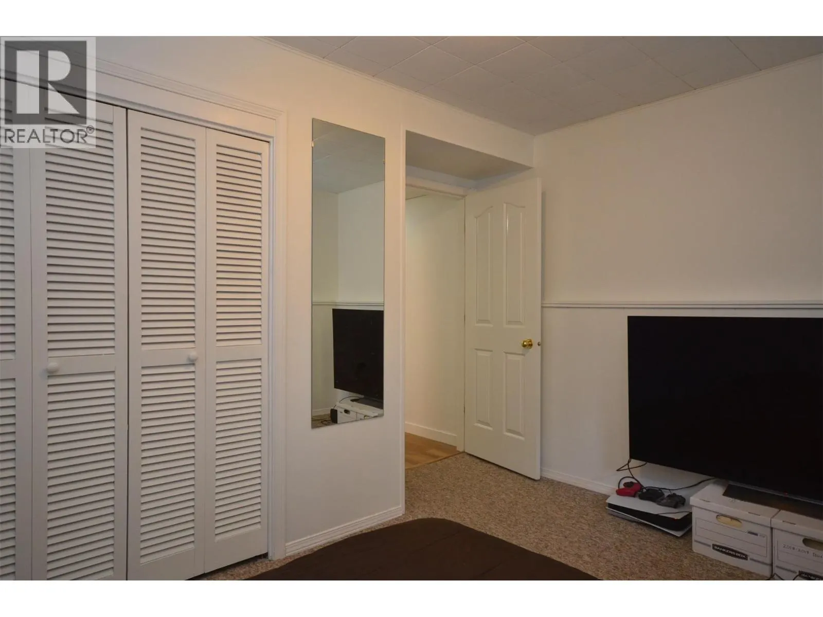 65 Sarsons Place