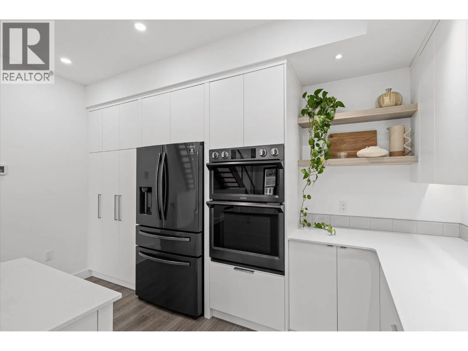 651 Churchill Avenue Unit# 101