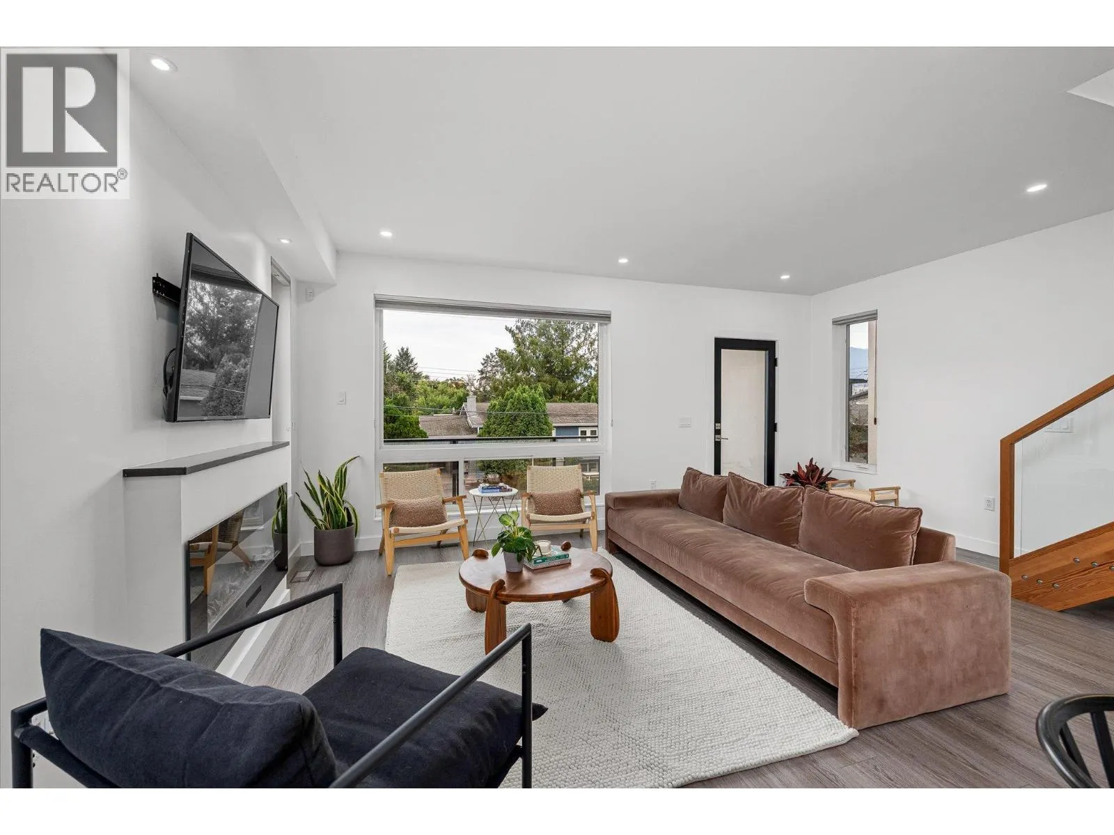 651 Churchill Avenue Unit# 101