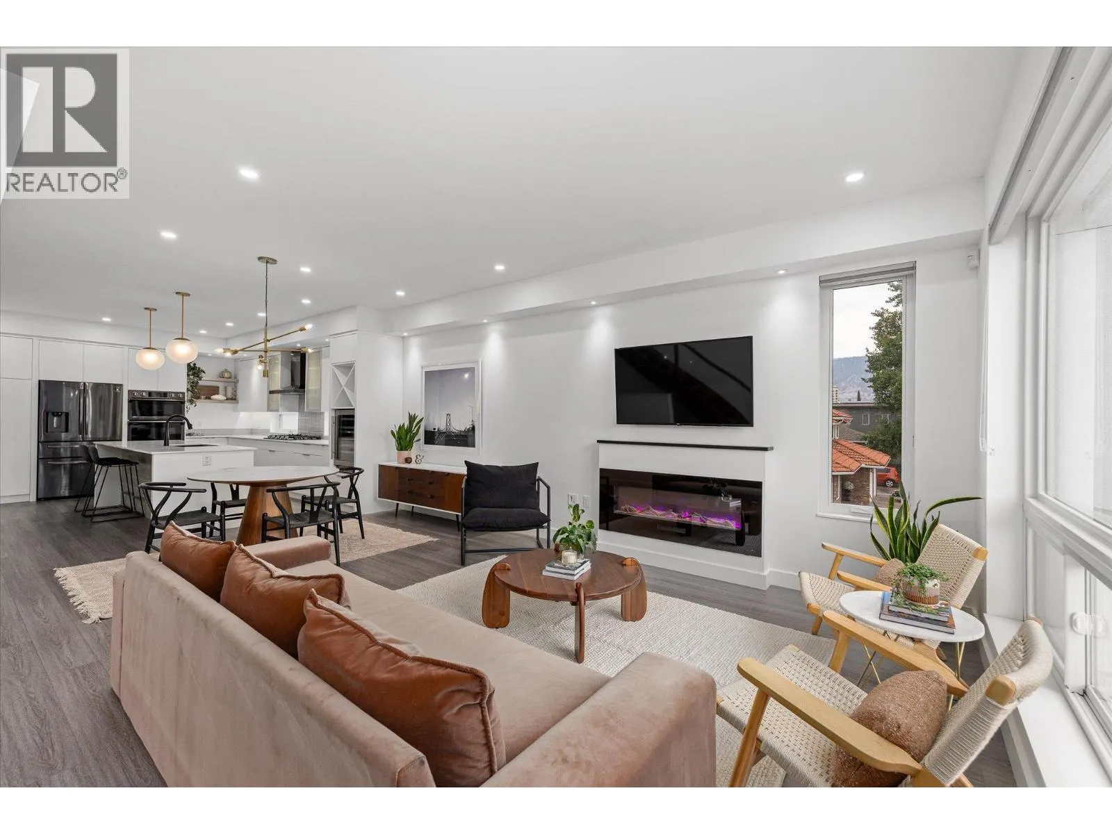 651 Churchill Avenue Unit# 101