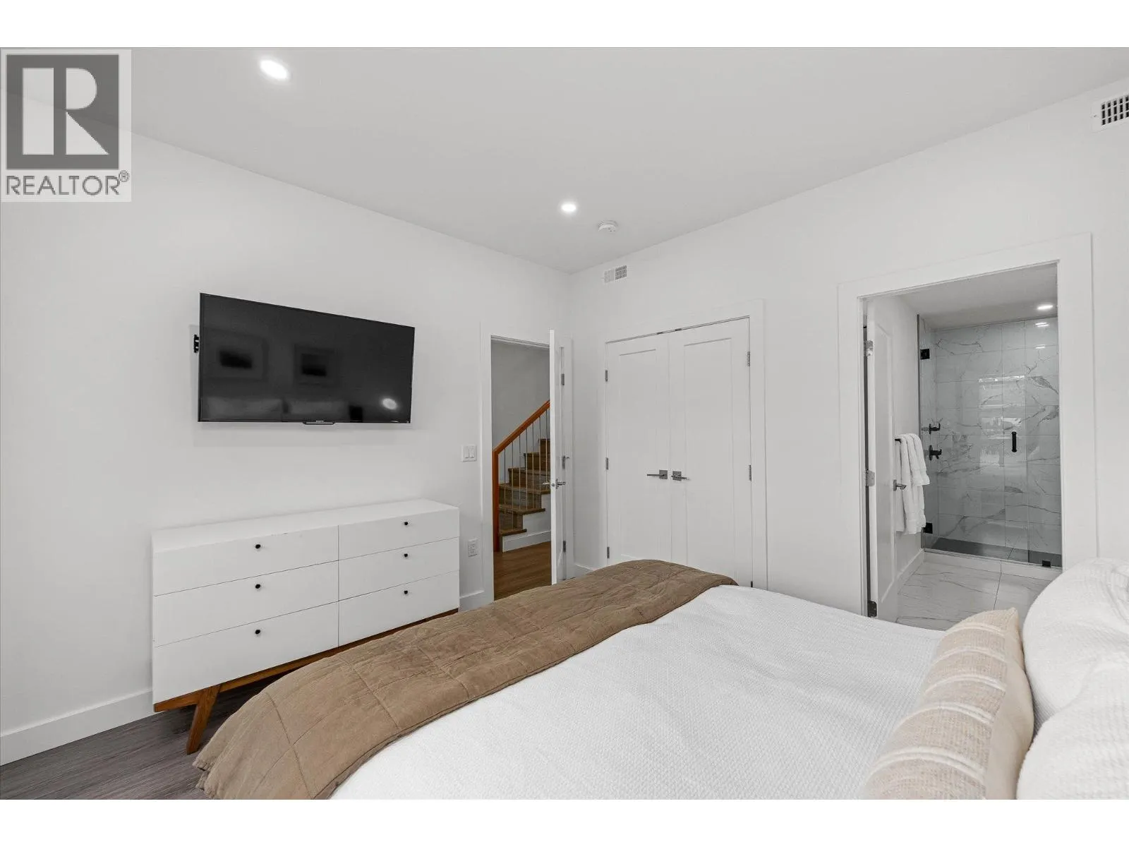 651 Churchill Avenue Unit# 101