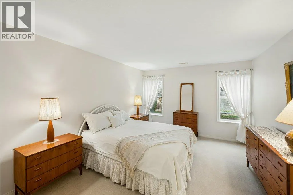 6514 Meadows Drive Unit# 4