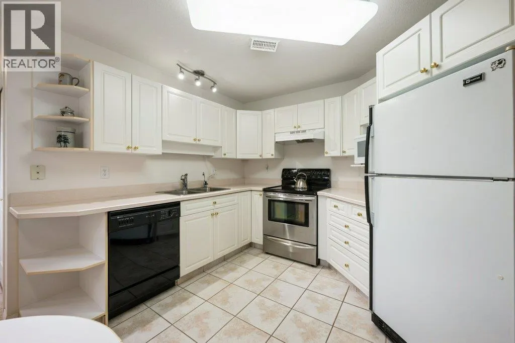 6514 Meadows Drive Unit# 4