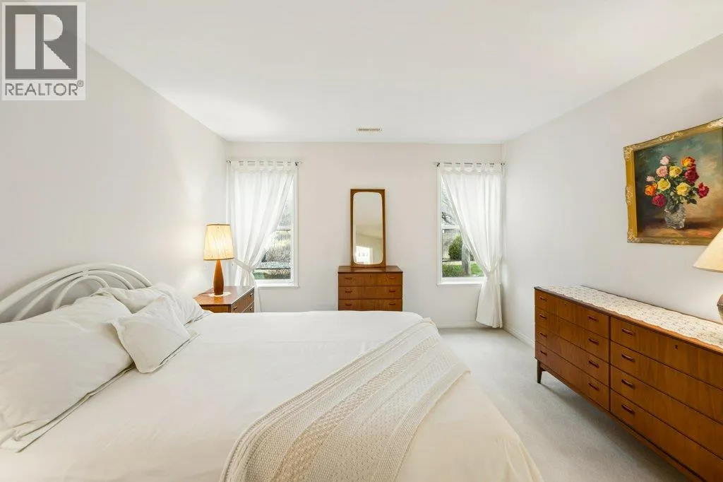 6514 Meadows Drive Unit# 4