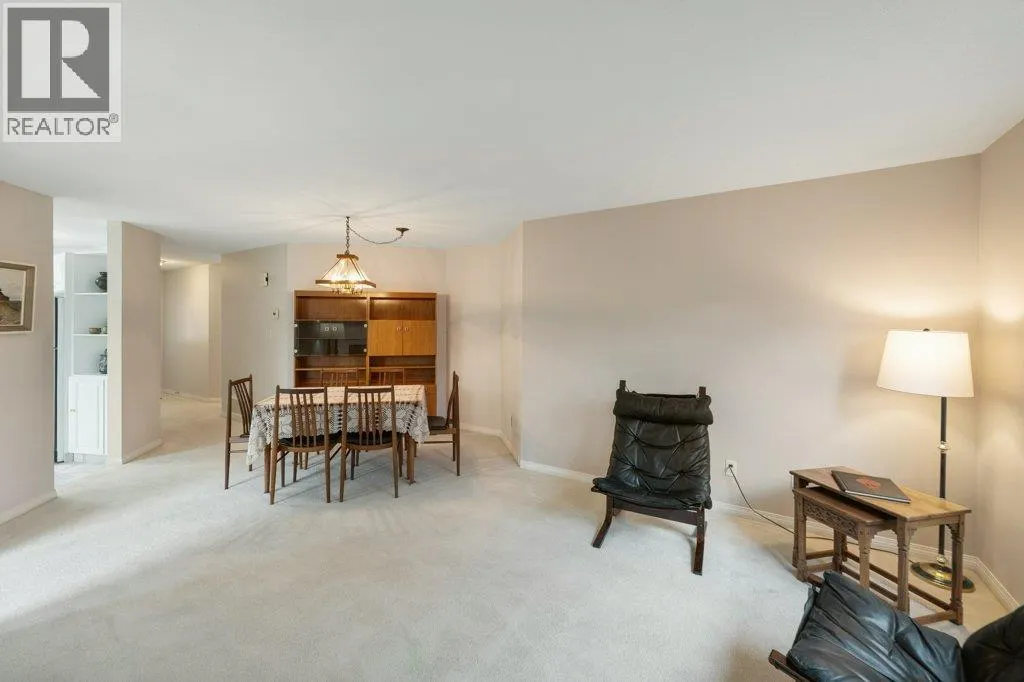6514 Meadows Drive Unit# 4