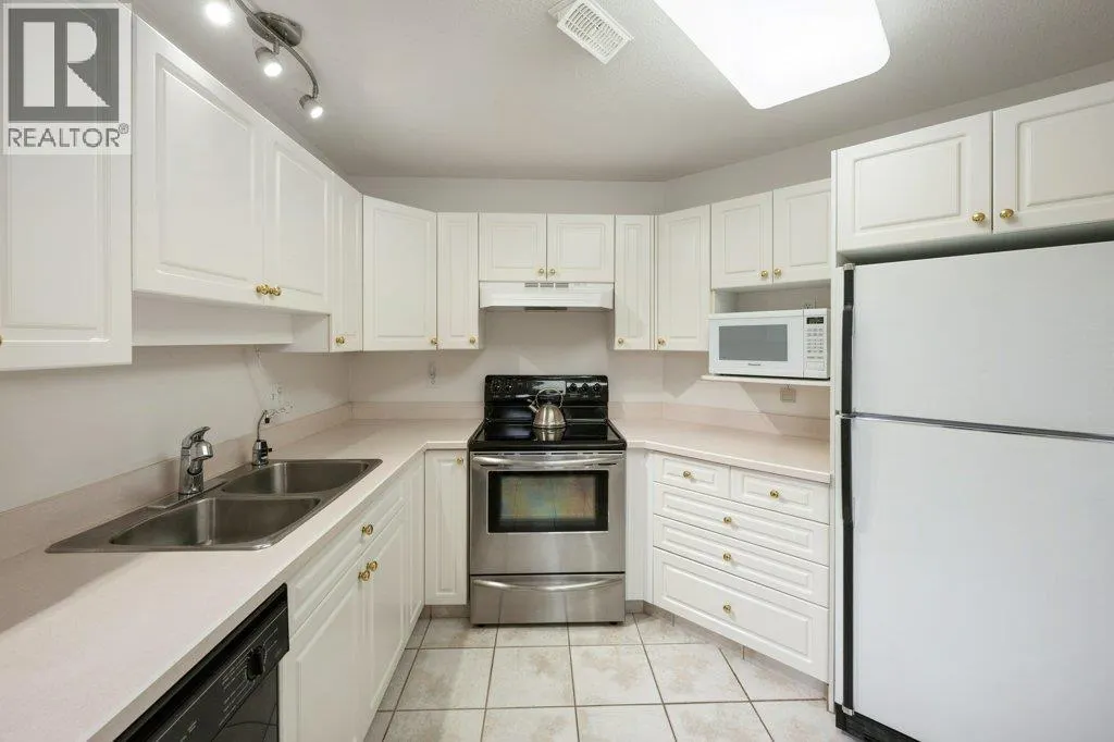 6514 Meadows Drive Unit# 4