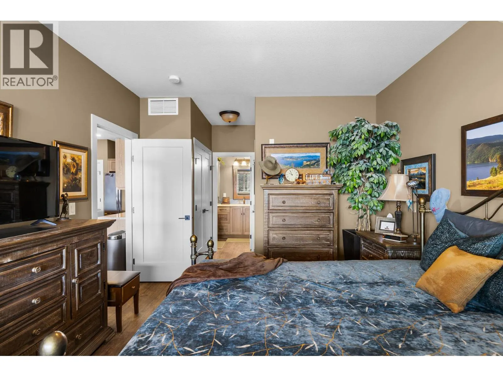 3475 Granite Close Unit# 405