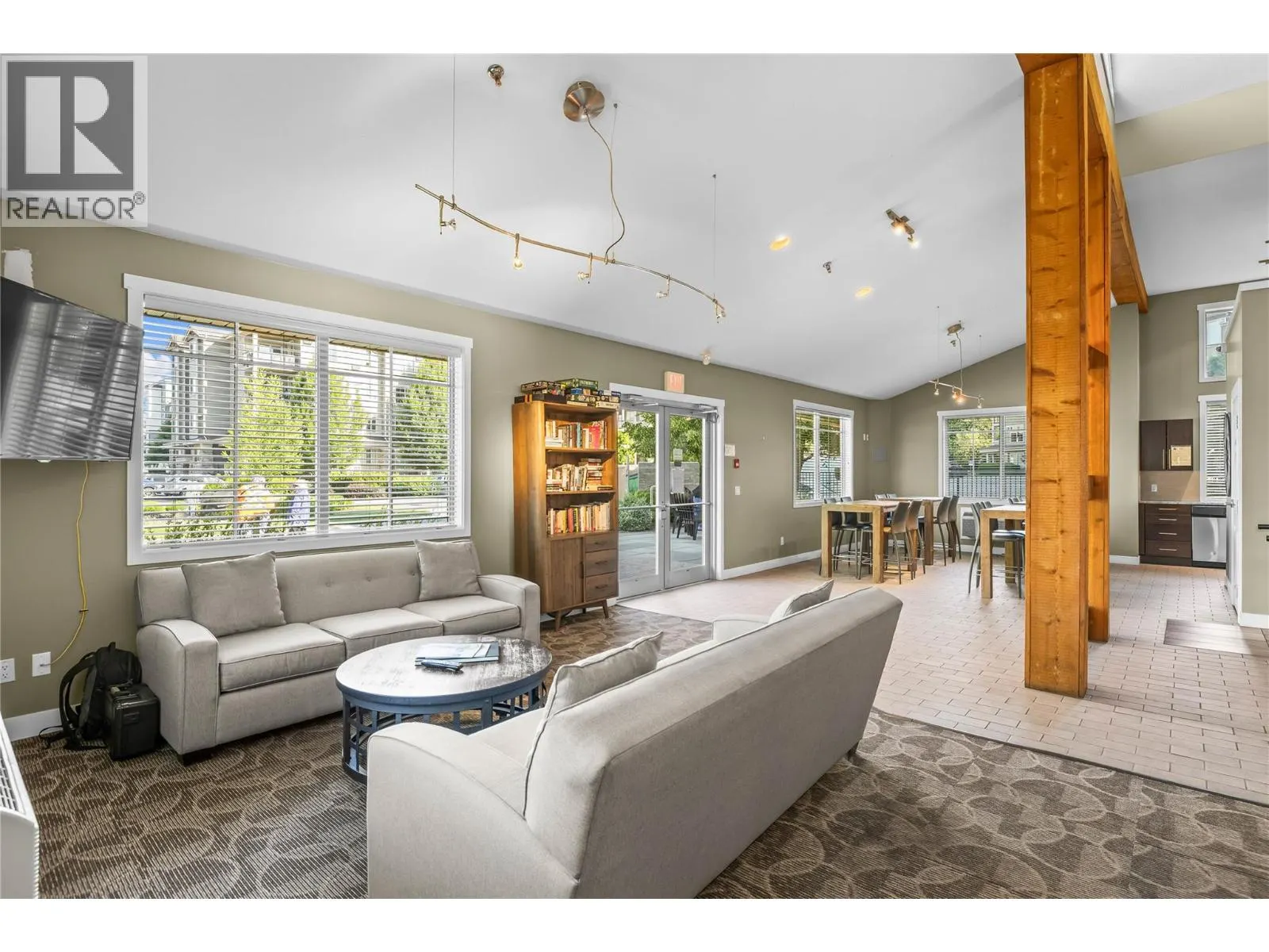 3735 Casorso Road Unit# 110
