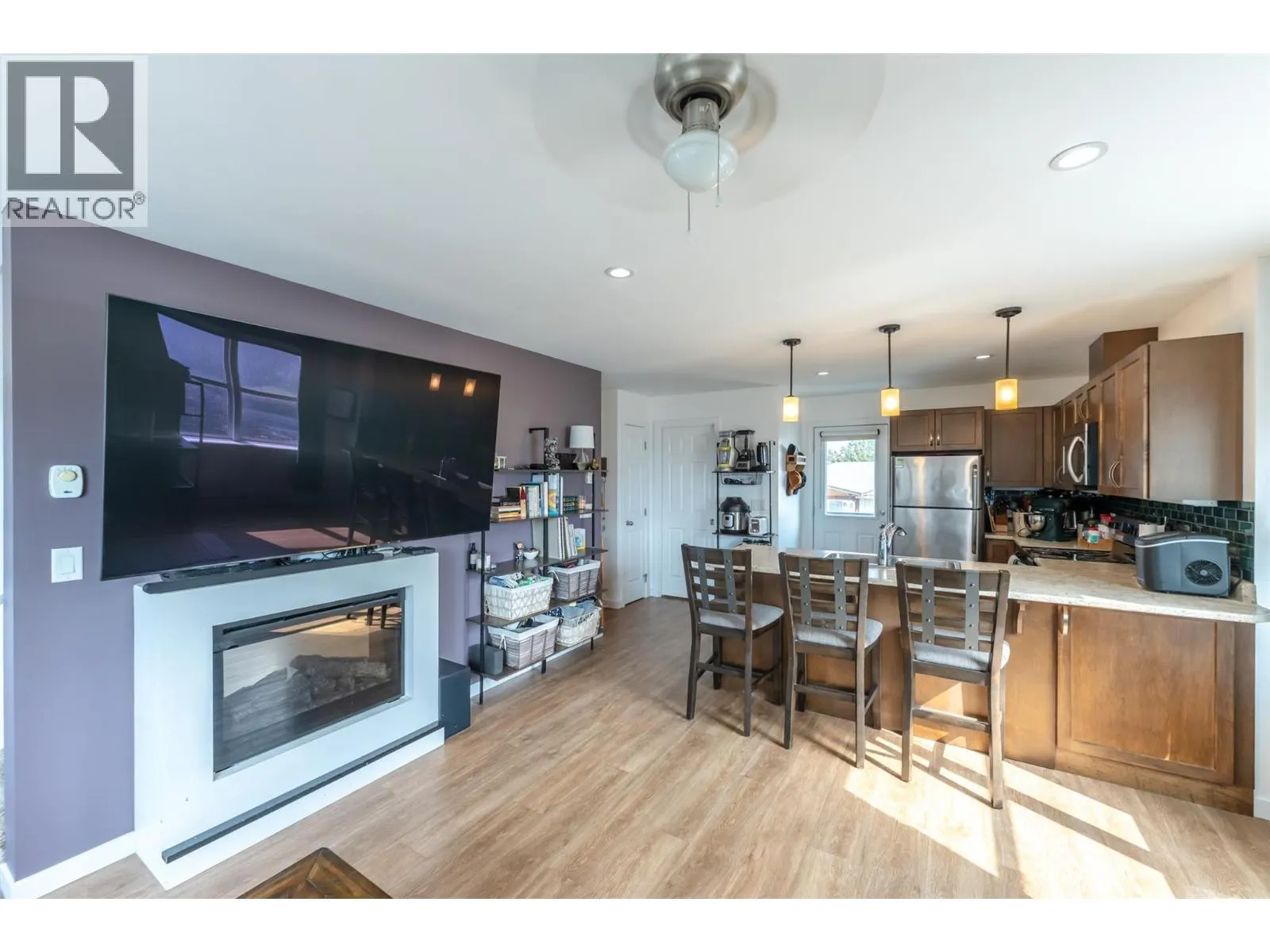707 REVELSTOKE Avenue Unit# 102