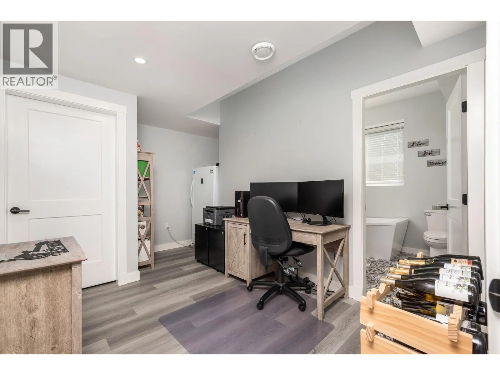 5112 Turtle Pond Court
