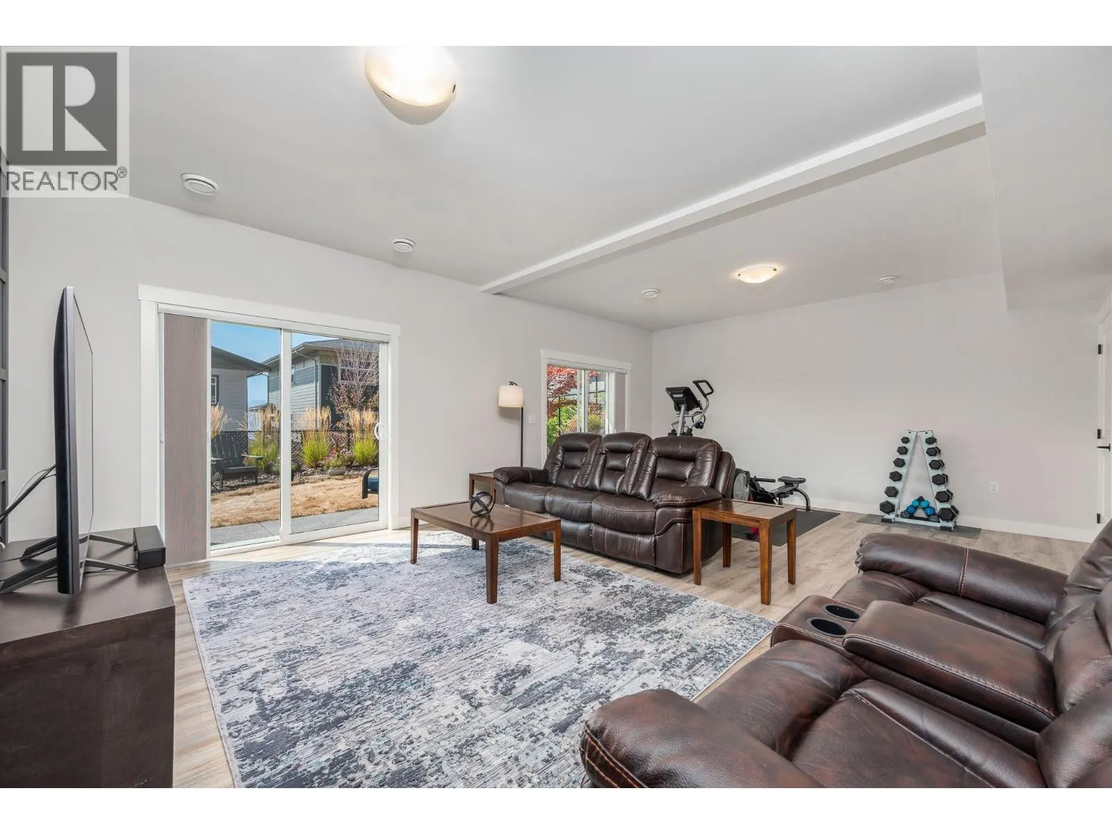 5112 Turtle Pond Court