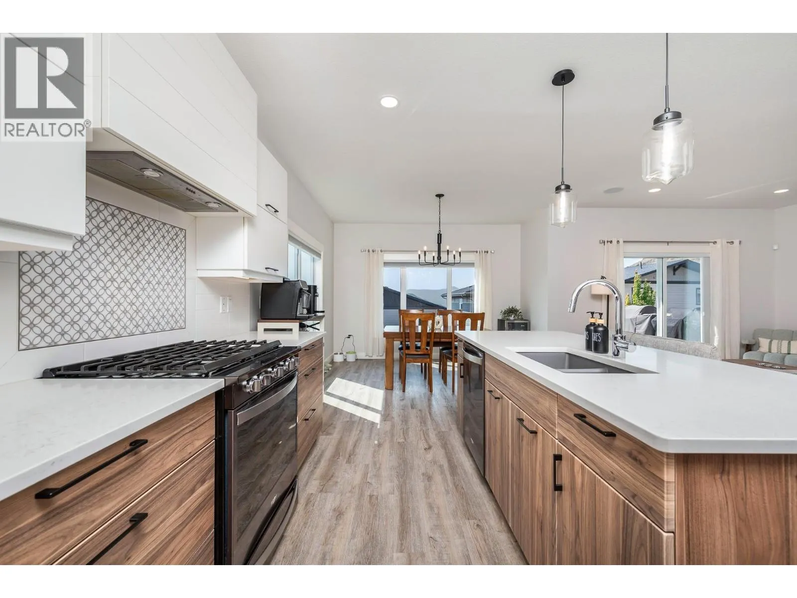 5112 Turtle Pond Court