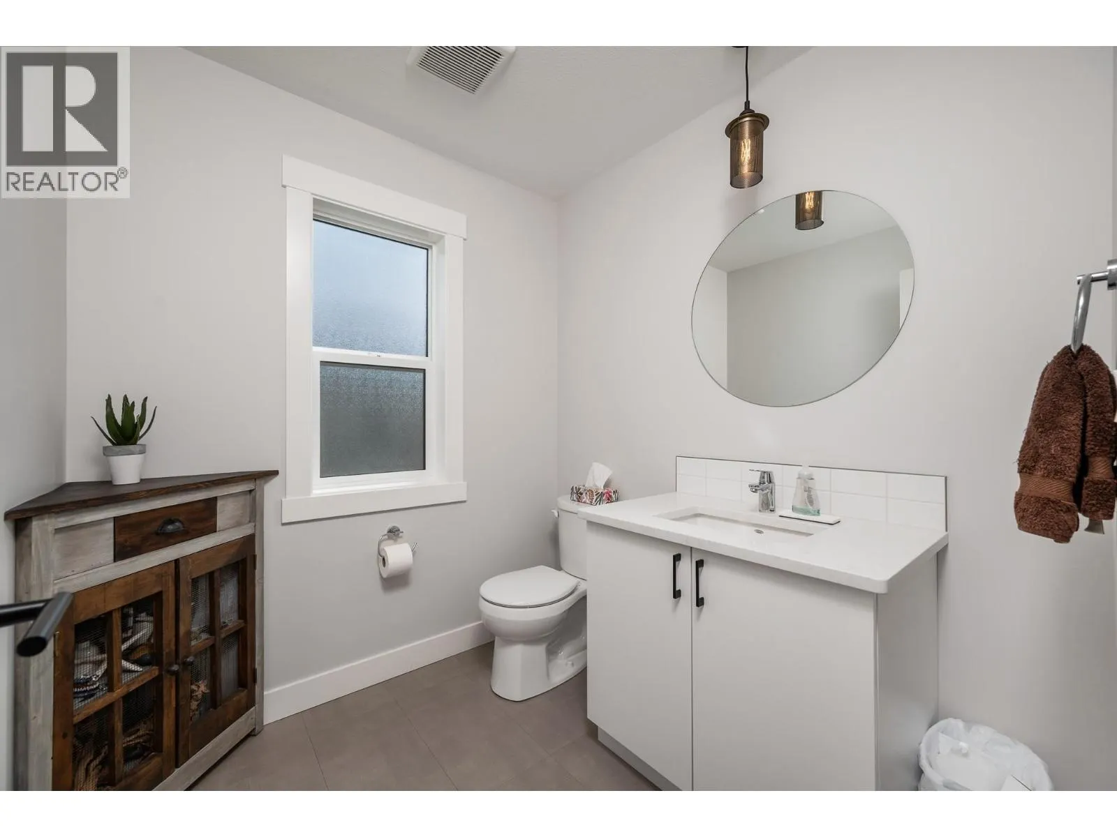 5112 Turtle Pond Court