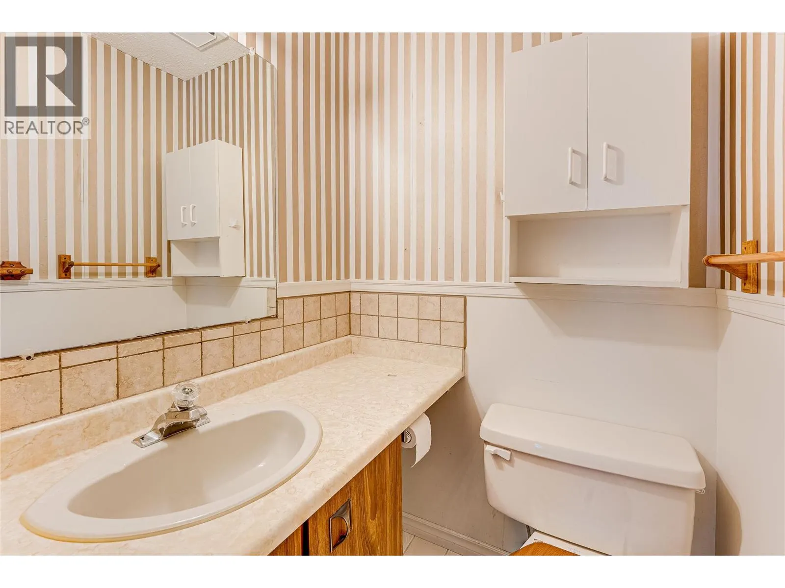 3275 Upper McLeod Road