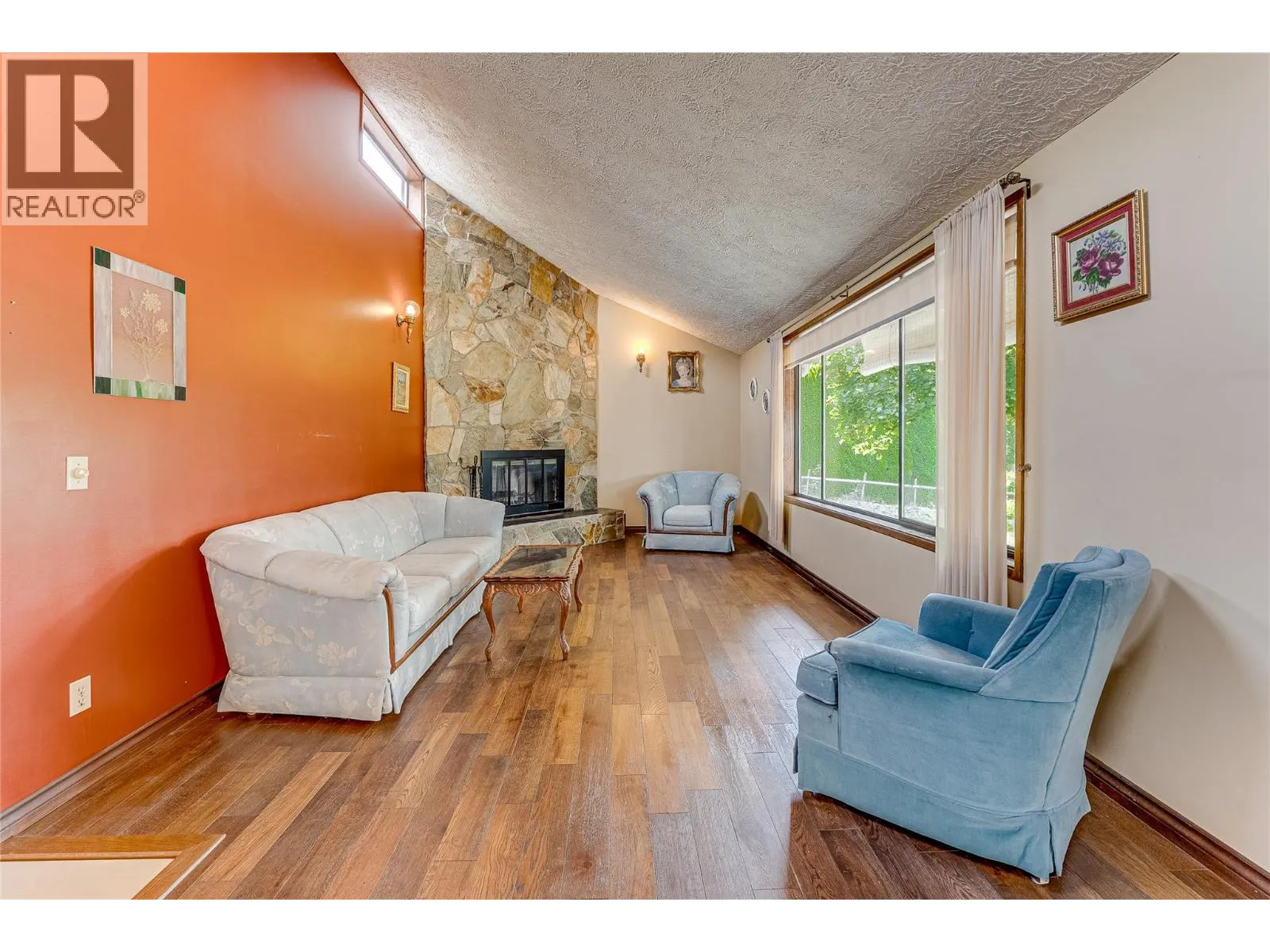 3275 Upper McLeod Road