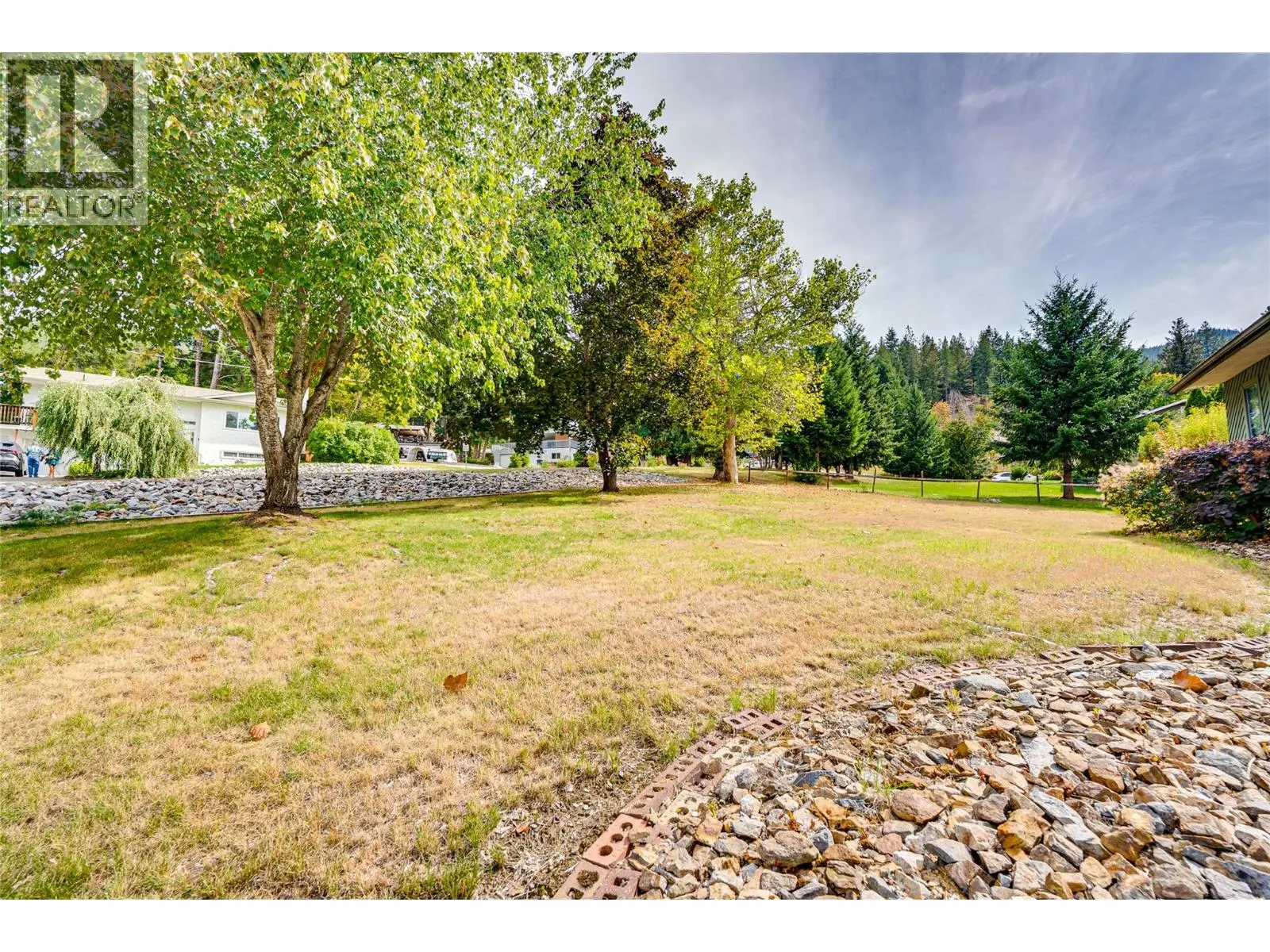 3275 Upper McLeod Road