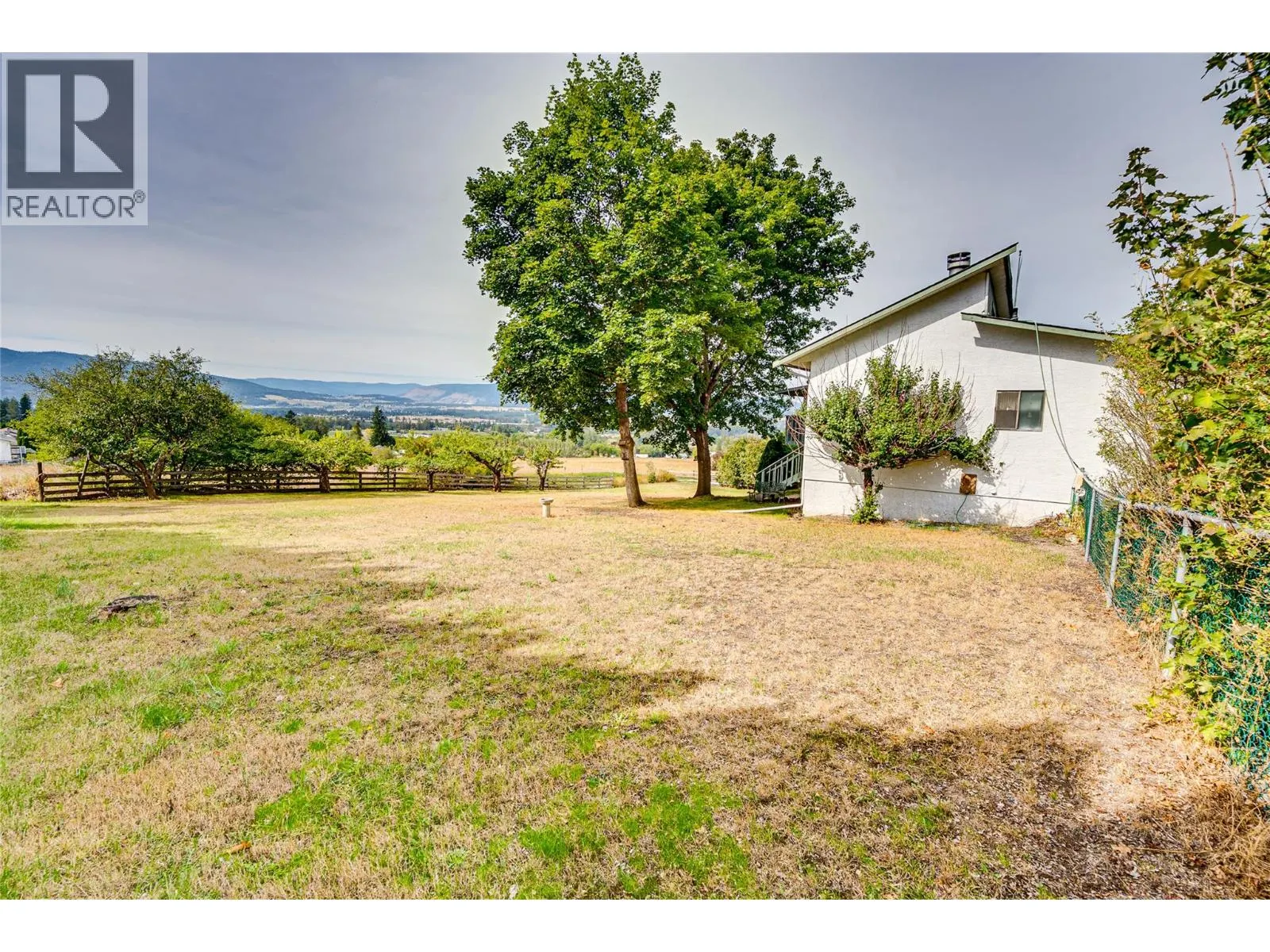 3275 Upper McLeod Road