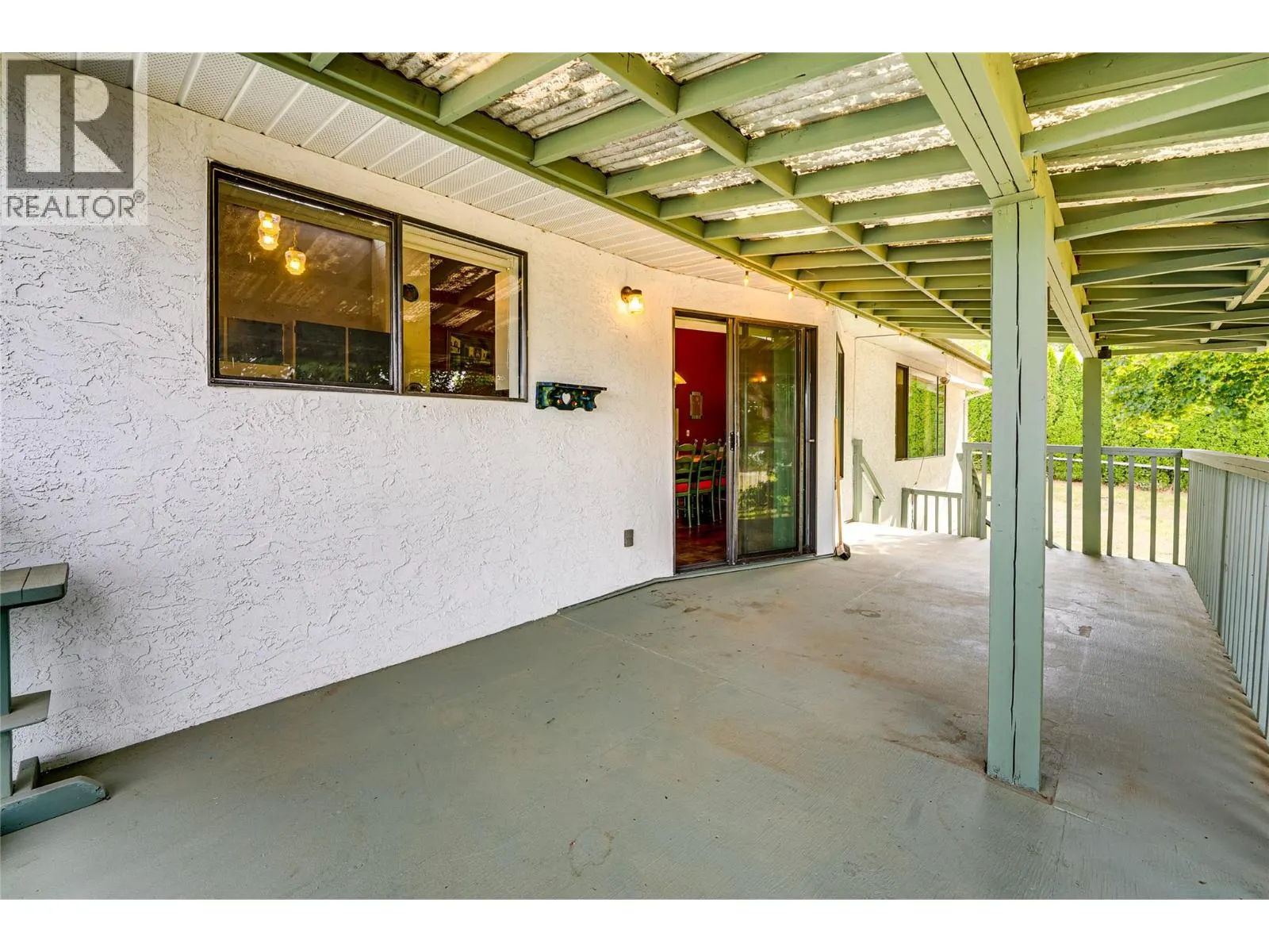 3275 Upper McLeod Road