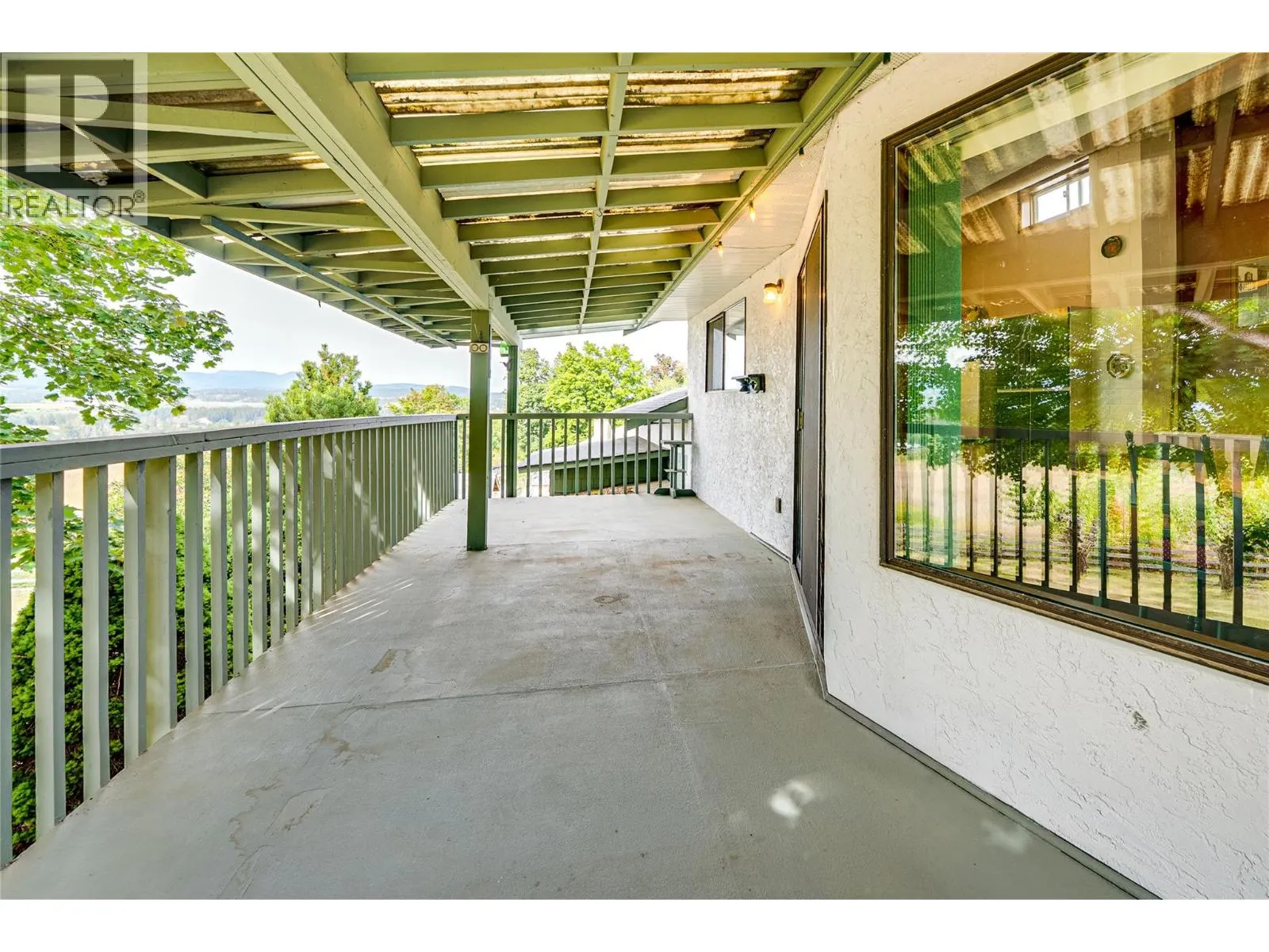 3275 Upper McLeod Road