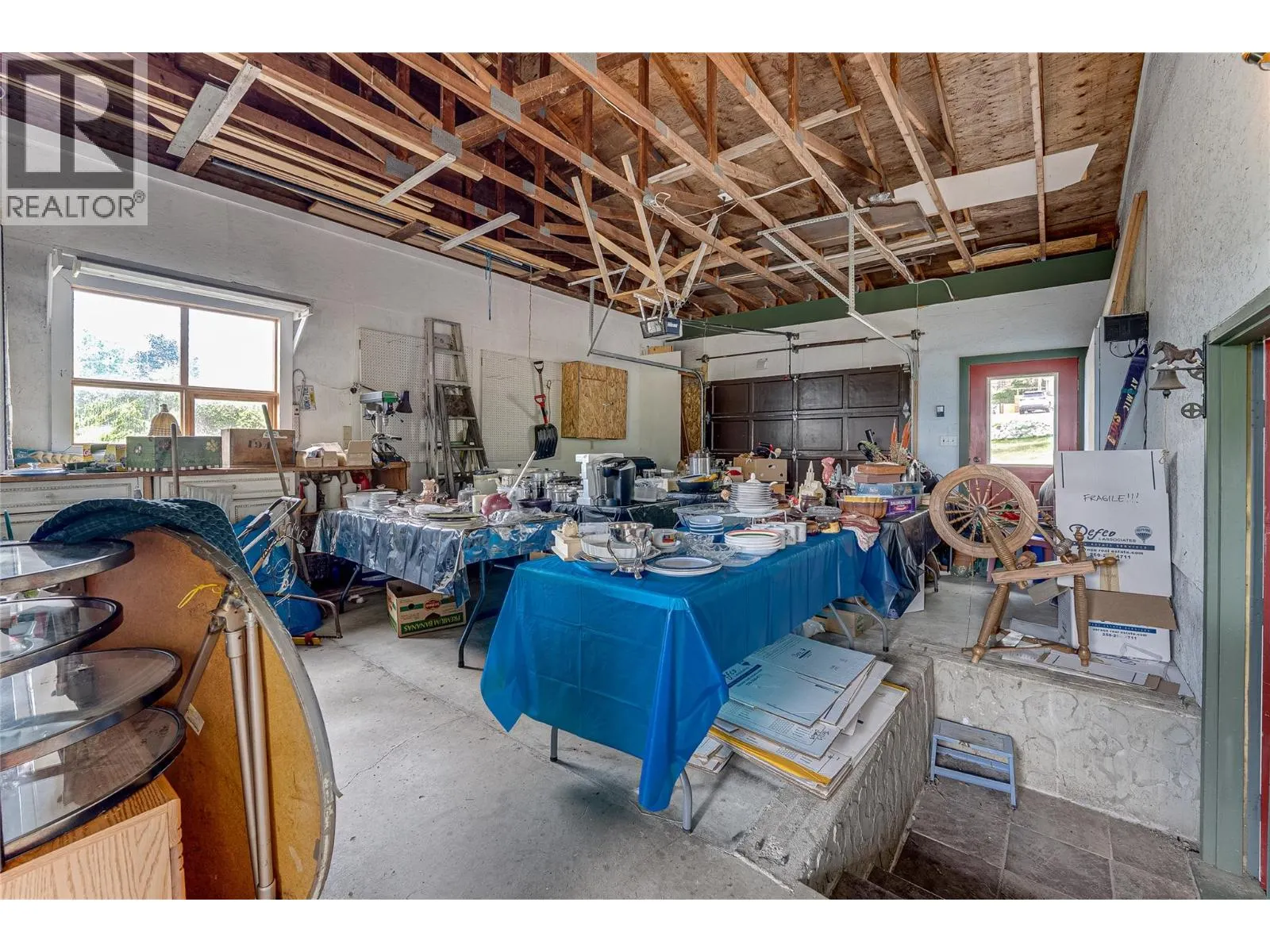3275 Upper McLeod Road