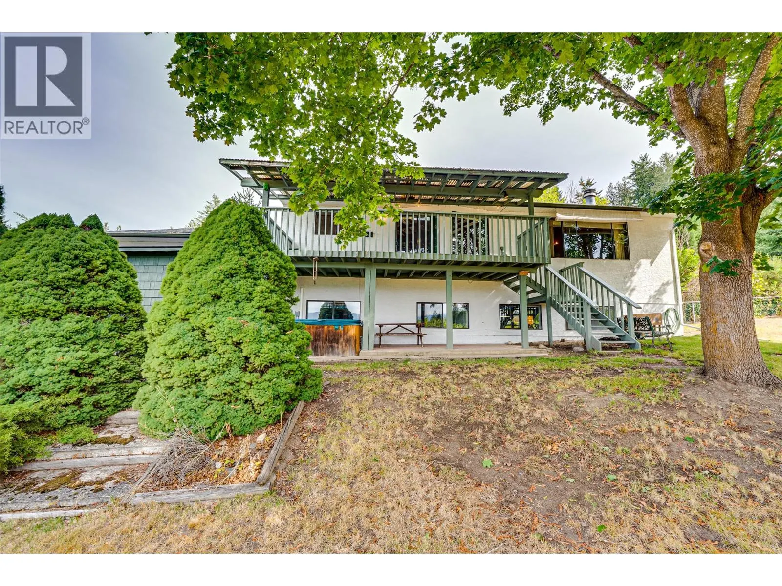 3275 Upper McLeod Road