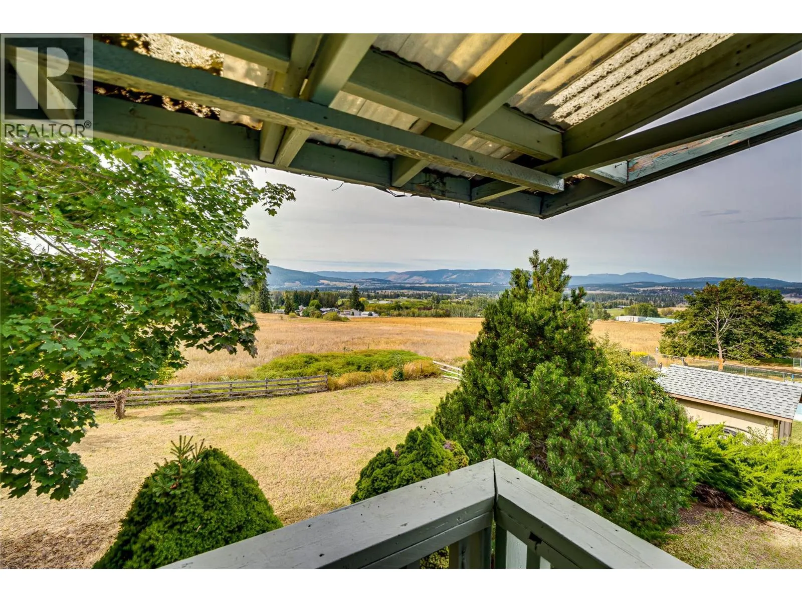 3275 Upper McLeod Road