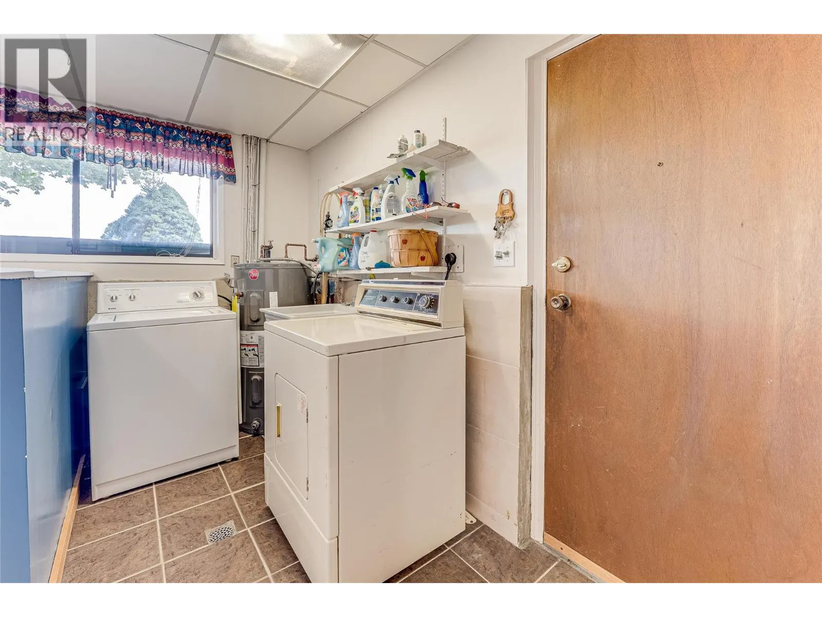 3275 Upper McLeod Road
