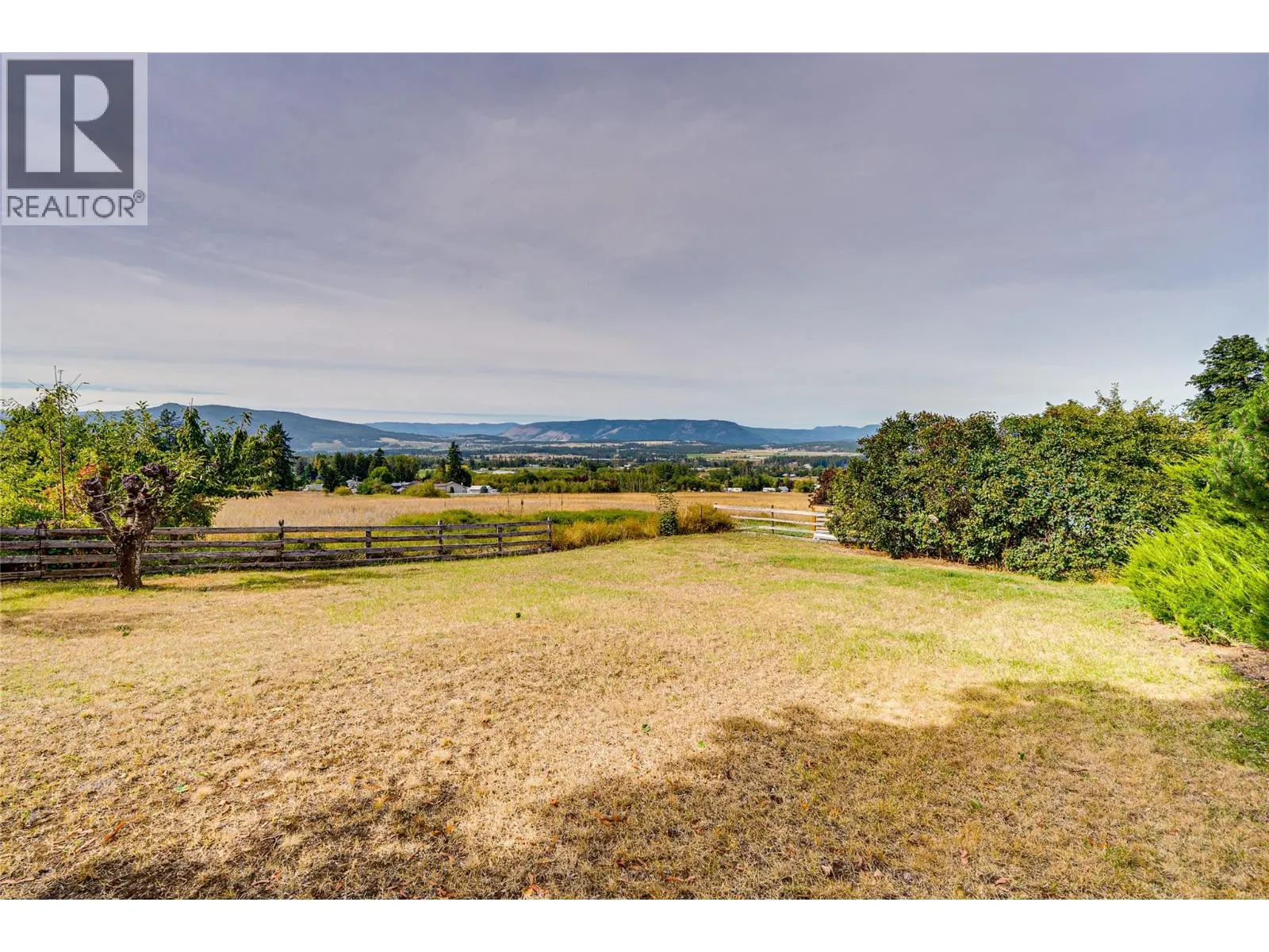 3275 Upper McLeod Road