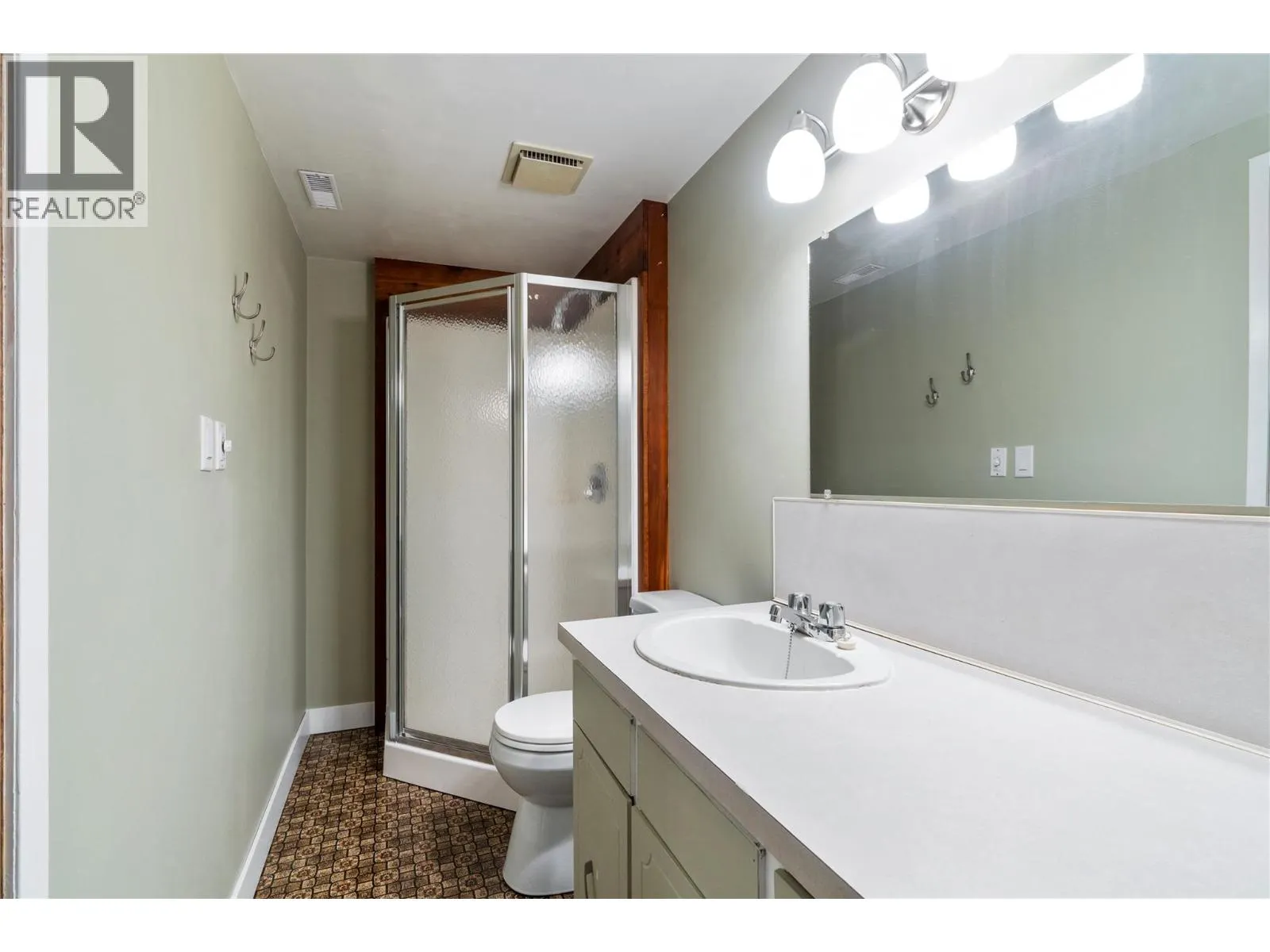 2970 30 Street NE