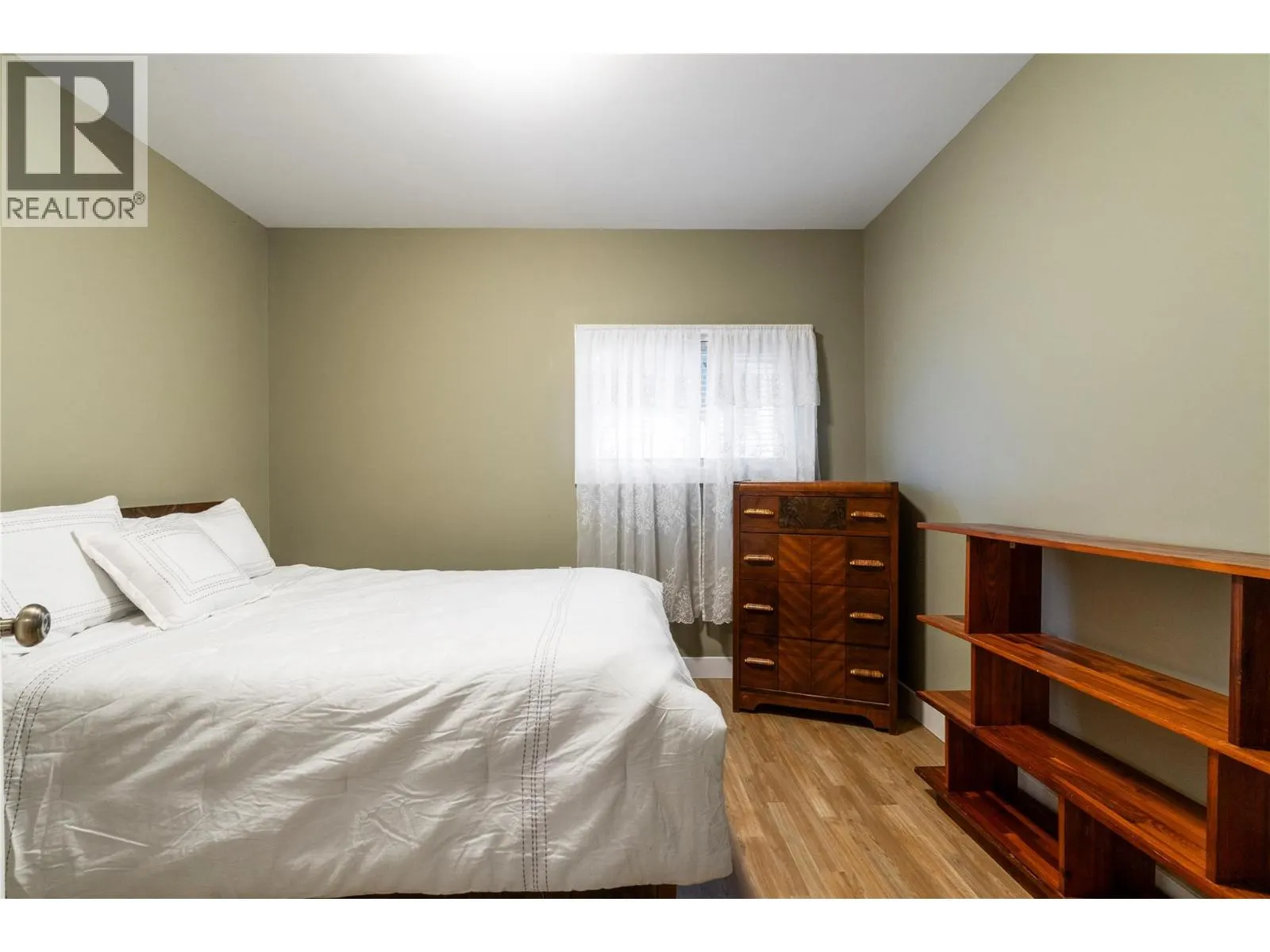 2970 30 Street NE