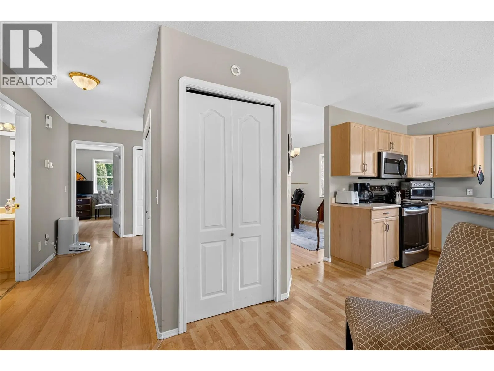 2210 LOUIE Drive Unit# 91