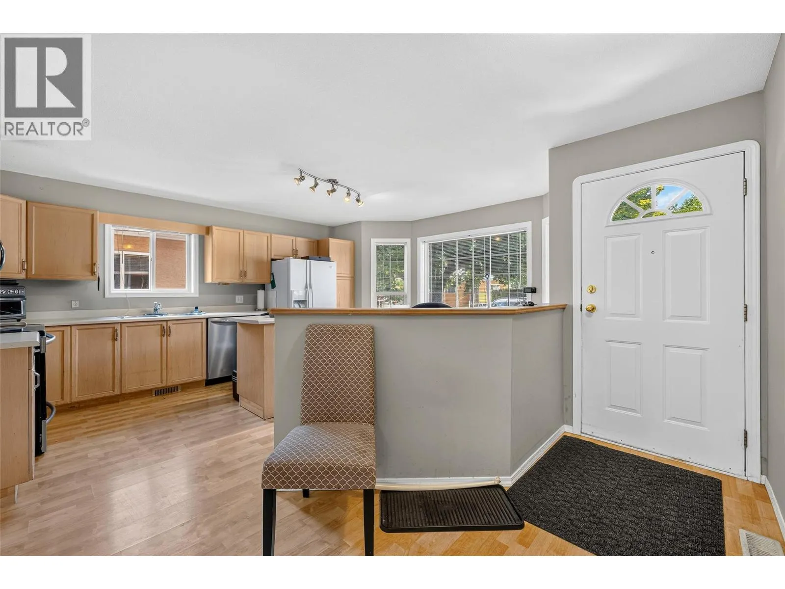 2210 LOUIE Drive Unit# 91