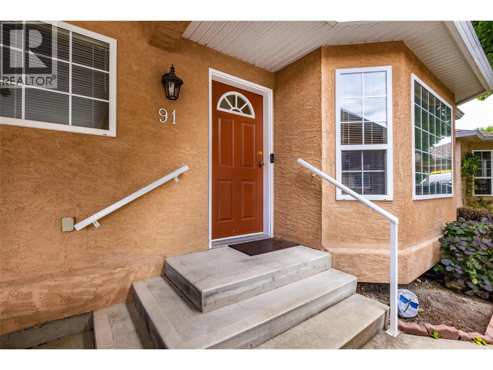 2210 LOUIE Drive Unit# 91