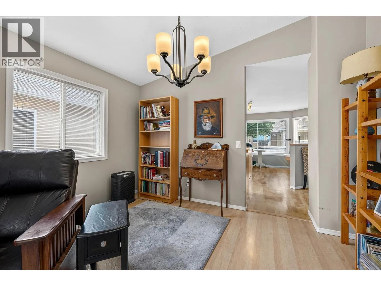 2210 LOUIE Drive Unit# 91